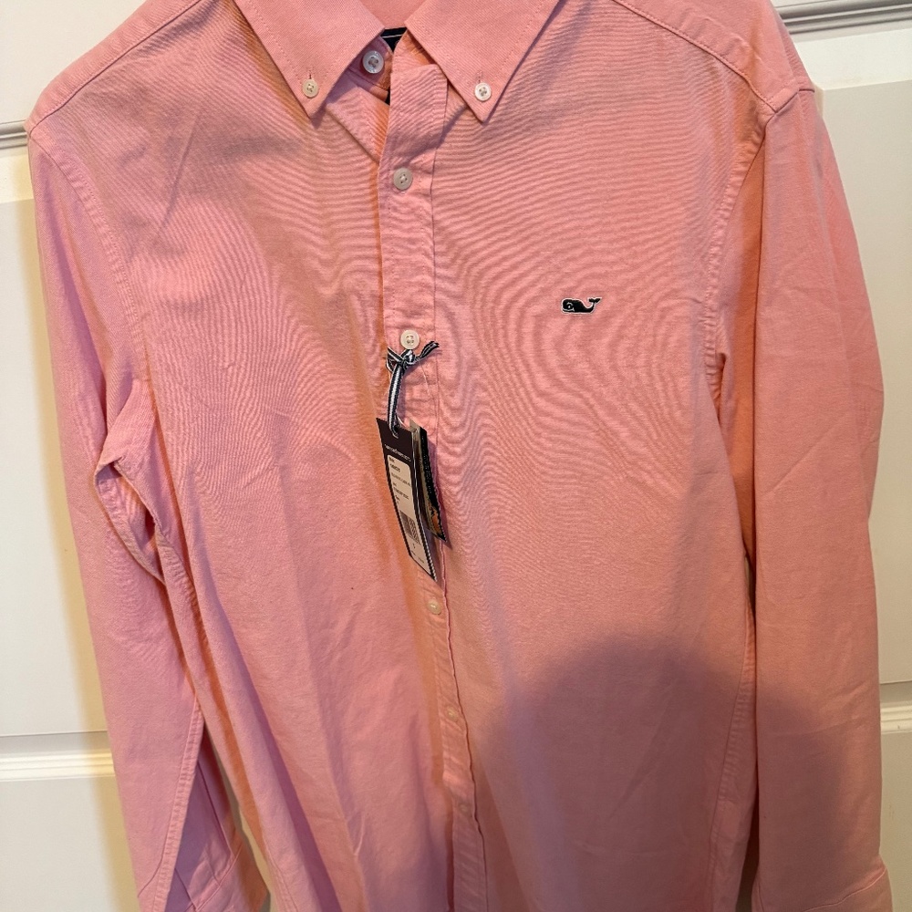 Men’s vineyard vines shirt